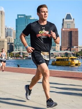 Under Armour Baltimore Ten Miler Black Maryland Flag Men’s Graphic Tee L